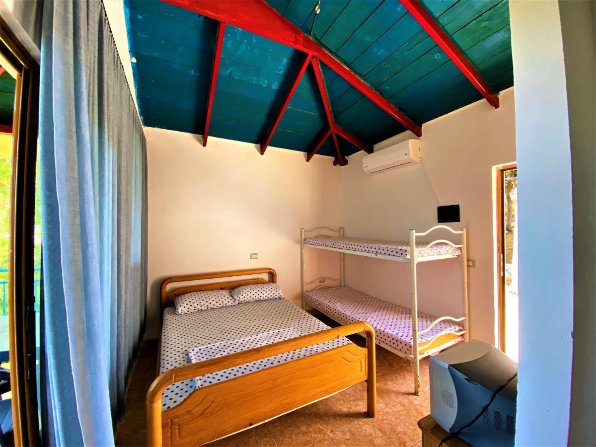 Ramo'S Cozy Beachside Haven With Panoramic Views - 1St Vlorë Extérieur photo